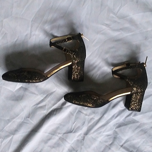 Black & Gold Floral Double Ankle Strap Block Heels - Picture 3 of 8